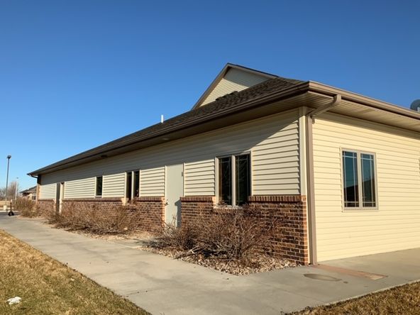 Hillcrest Professional Building: 3715 29th Ave, Kearney, NE 68845